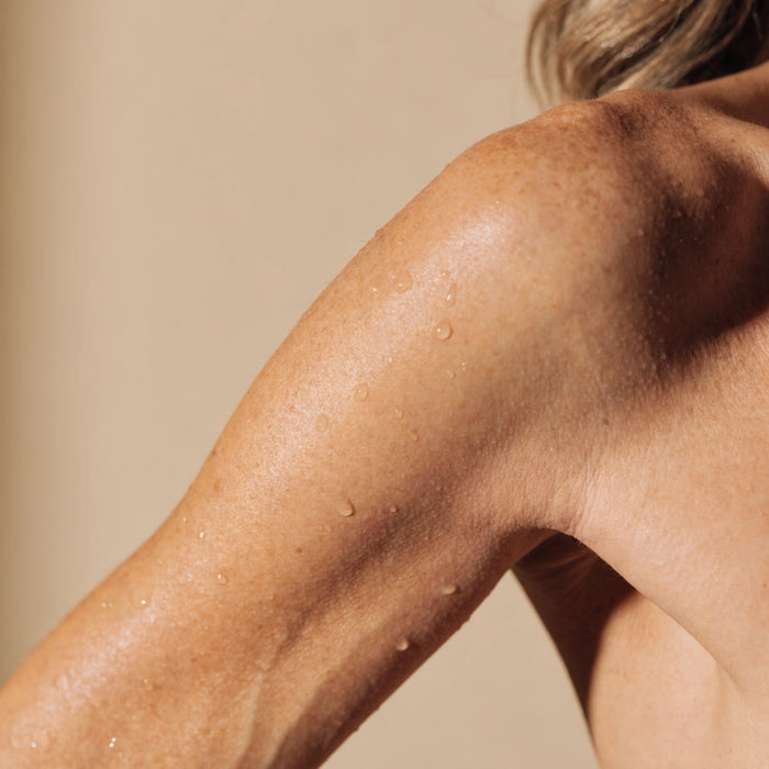 4. Wait 4–6 hours before showering